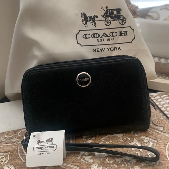 Coach Handbags - Coach Wristlet Black New With Tags